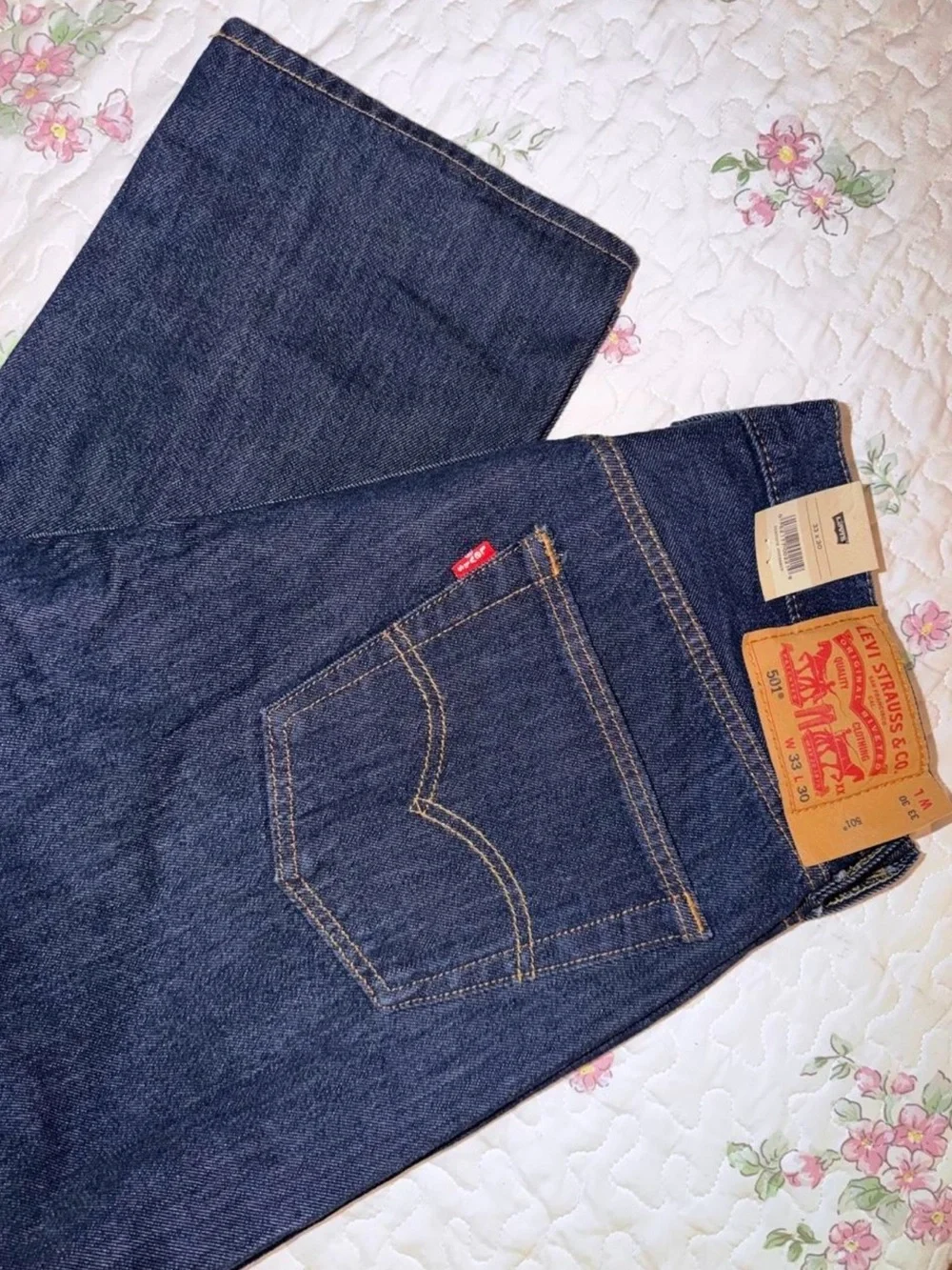 Levi's Men's Straight Jeans in Dark Blue Denim with Red Tab